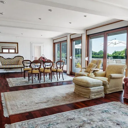Oassis By People Villa